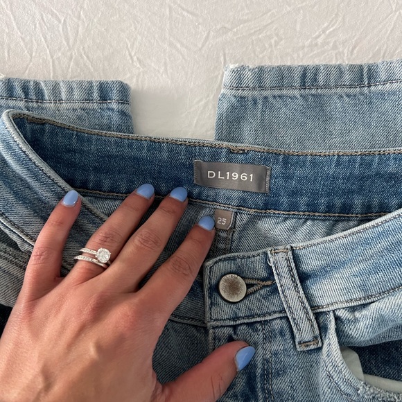 DL1961 Susie distressed high waist denim - Picture 8 of 9